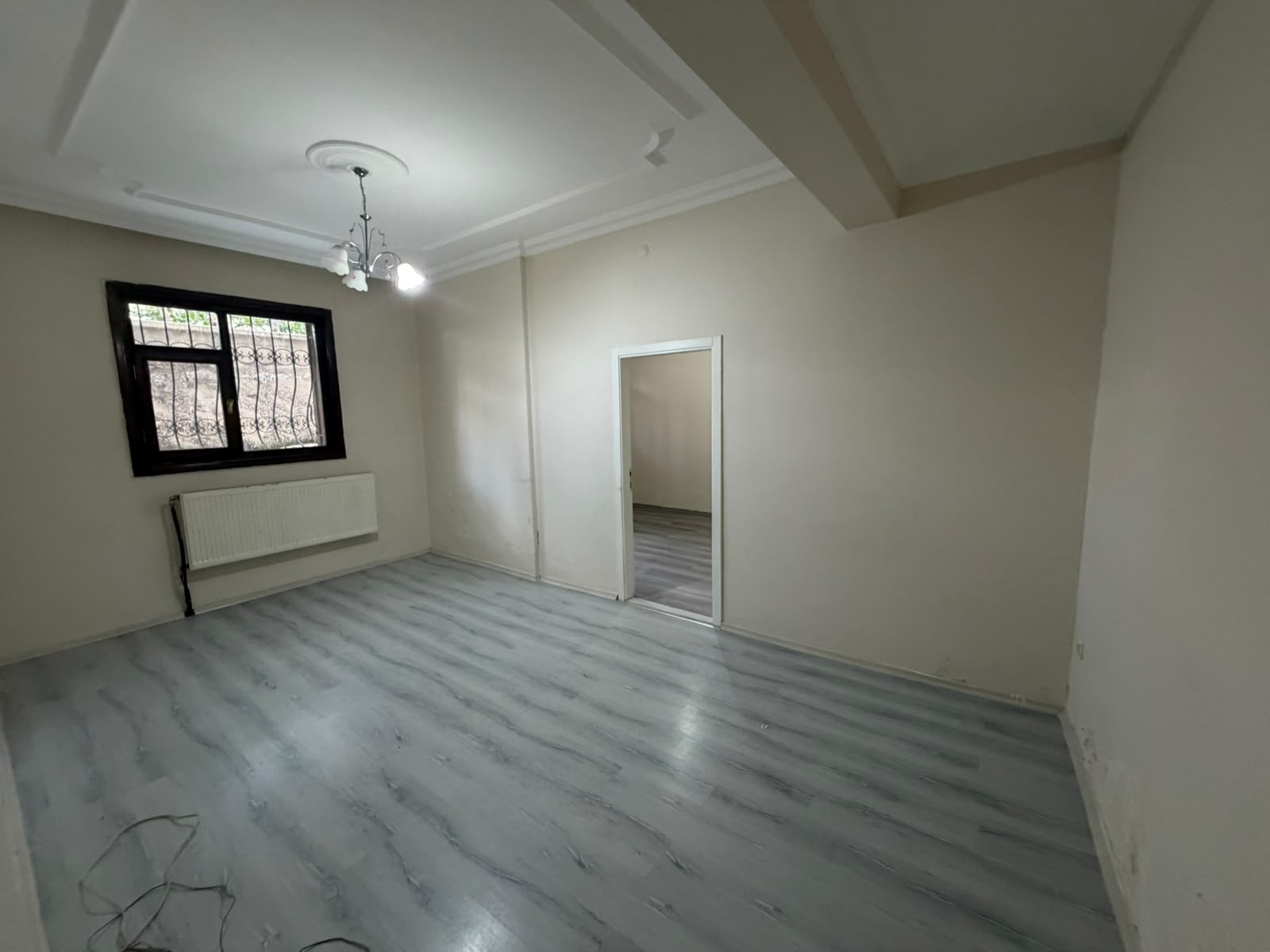 ŞÜKRÜPAŞA'DA KİRALIK DAİRE